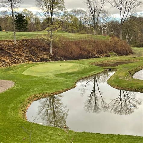bristolwood golf course Bristolwood Golf Course is a Public, 9 hole golf course located in Bristolville, Ohio